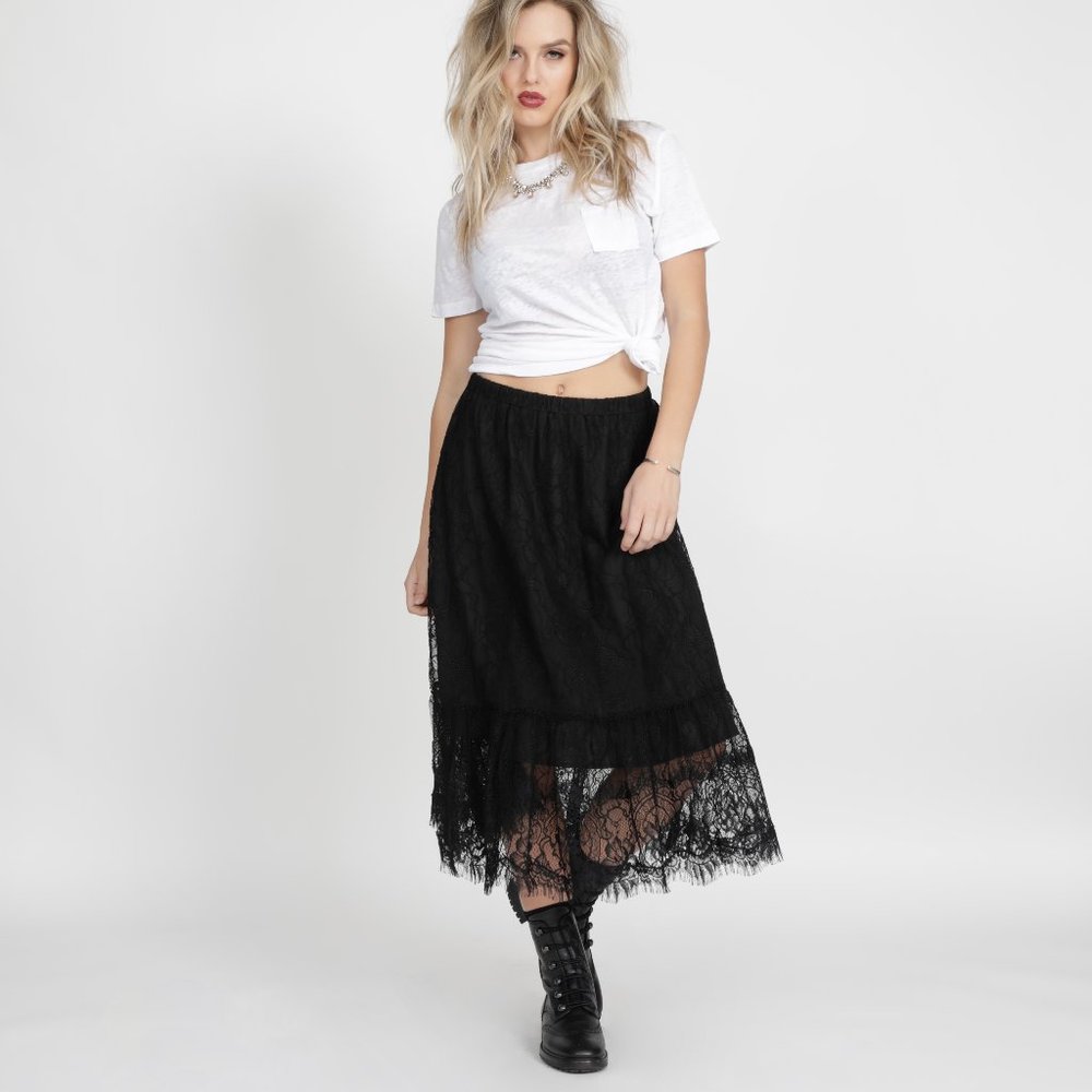 Gold Hawk *NWT* Black Lace Party Skirt w/ Lacy Hem; sz SMALL